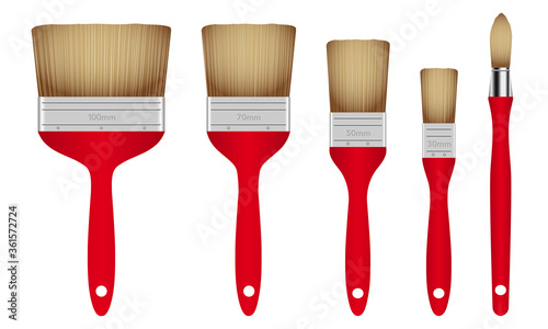 BRICO-OBJET-Peinture-PinceauCollection de pinceaux de différentes tailles pour peindre sa maison.
