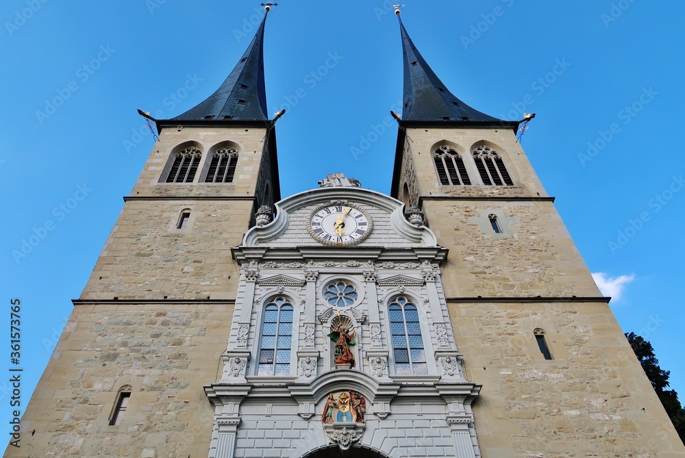 Fototapeta premium Luzern, Hofkirche St. Leodegar, Fassade