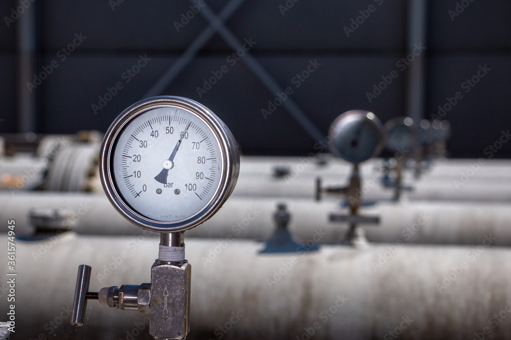 measuring the pressure on the manometer industrial
