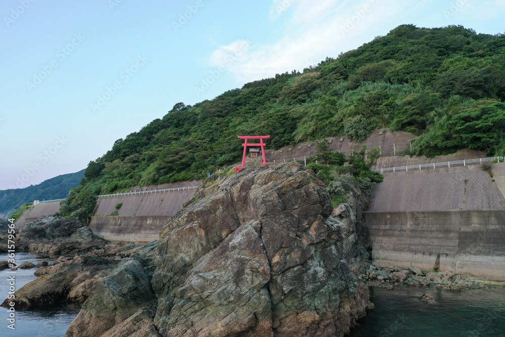 Naklejka premium 愛媛県大洲市 網掛け岩