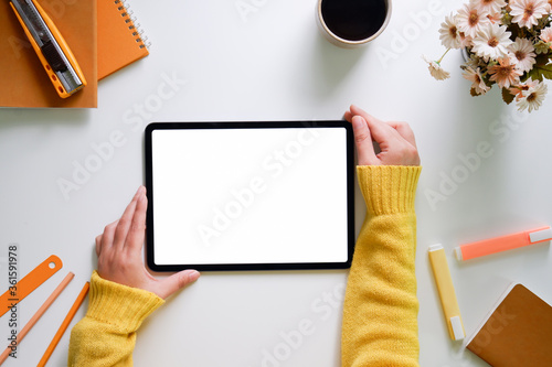 Obraz na płótnie Top view home office digital tablet hero header template.
