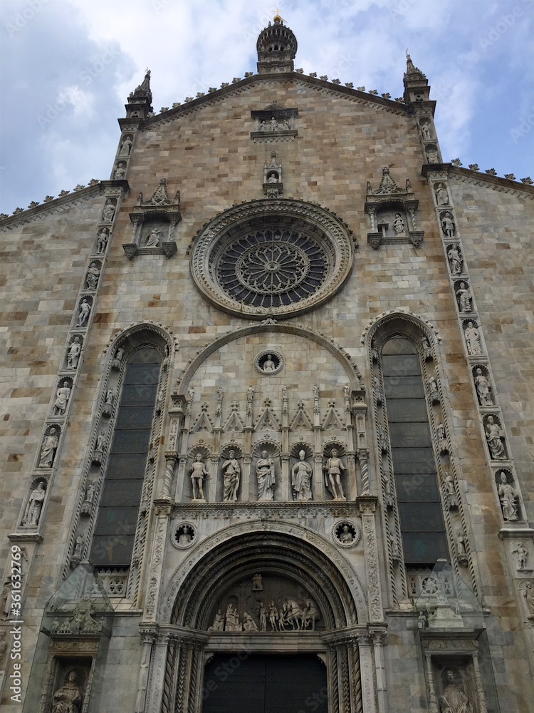 Obraz premium Facade of Como Cathedral