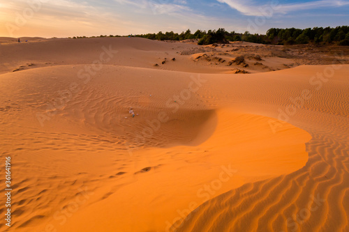 Litter in vietnamese Red sand dunes