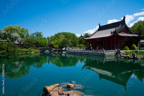 Temple chinois au jardin botanique de Montréal 
