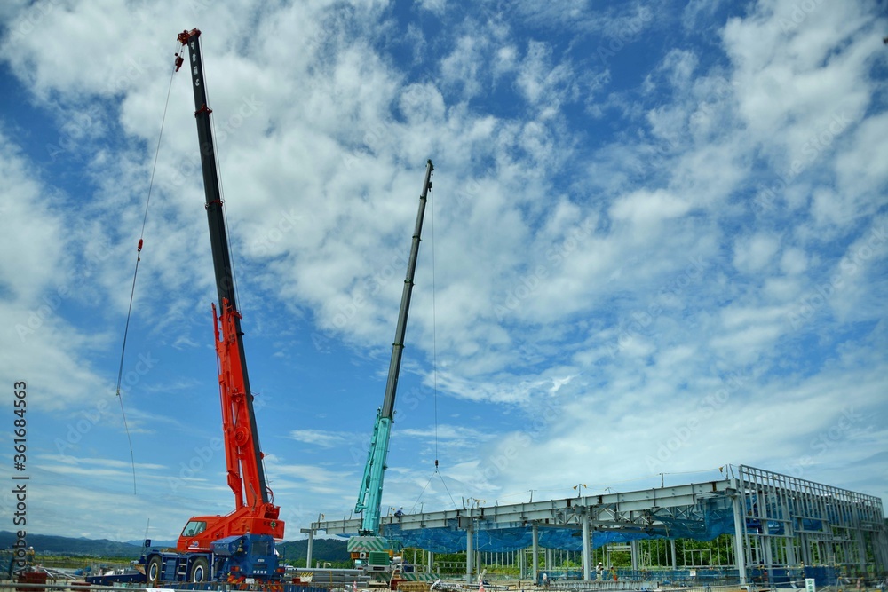 鉄骨建築・クレーン作業 鉄骨建築・クレーン作業