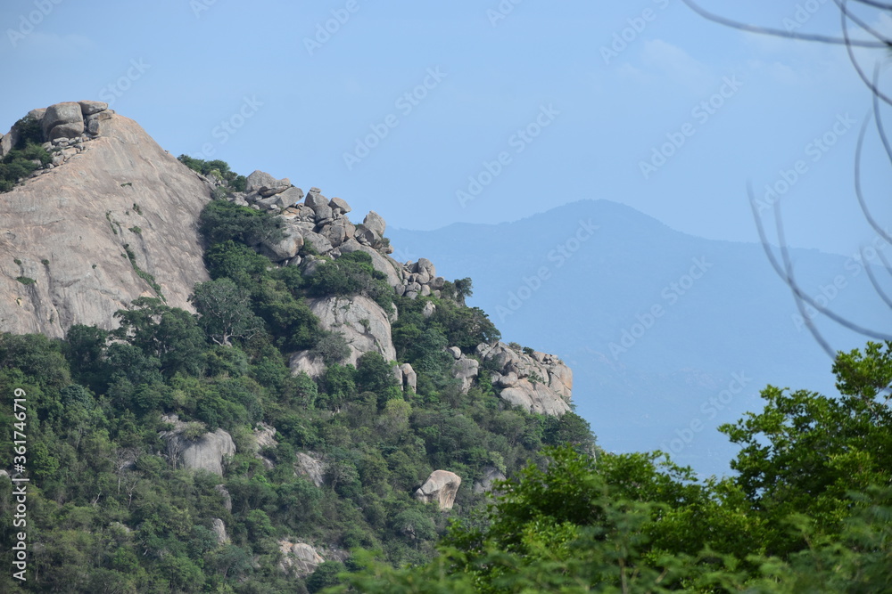 Naklejka premium mountain landscape with blue sky