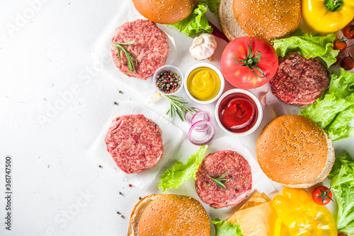 Fototapeta Naklejka Na Ścianę i Meble -  Cooking burger background