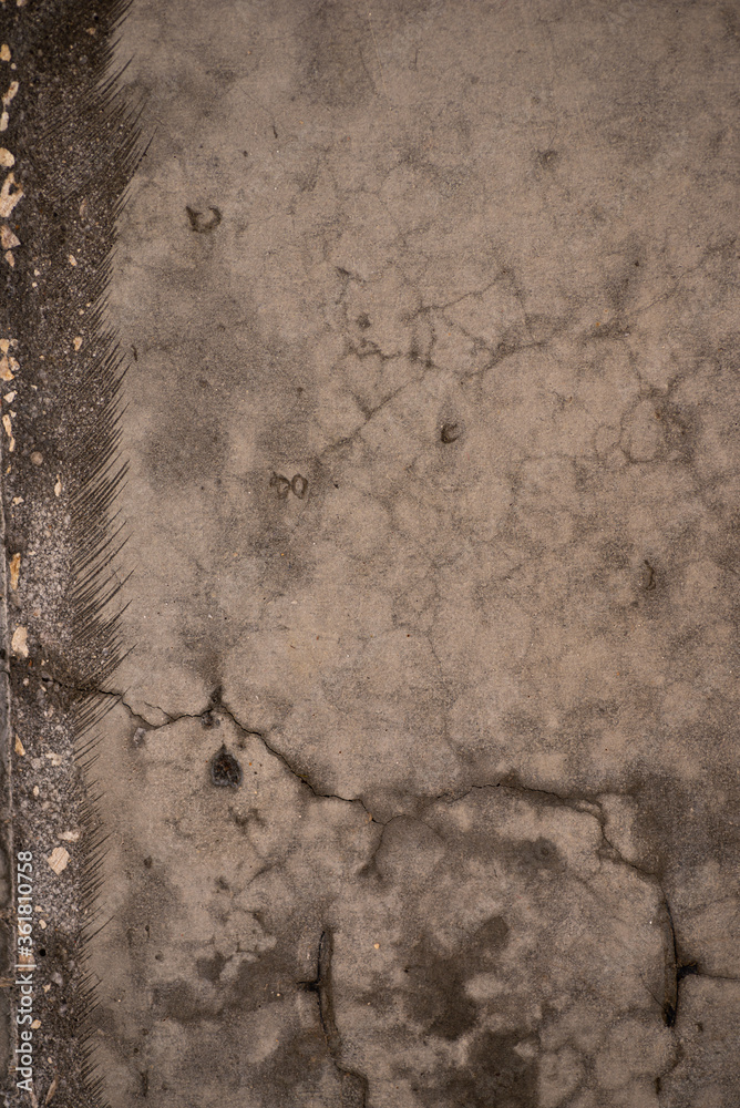 The texture of the Cracks on the white concrete wall