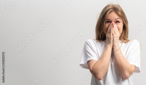 Photos suprised young caucasian woman girl isolated on white background