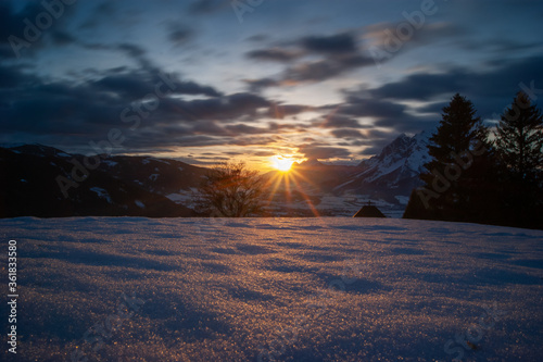 Ein winterlicher Sonnenuntergang im Ennstal