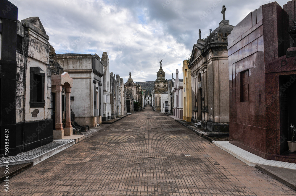 Balcarce Cemetery interior streets