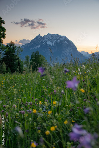 Der Grimming nach Sonnenuntergang