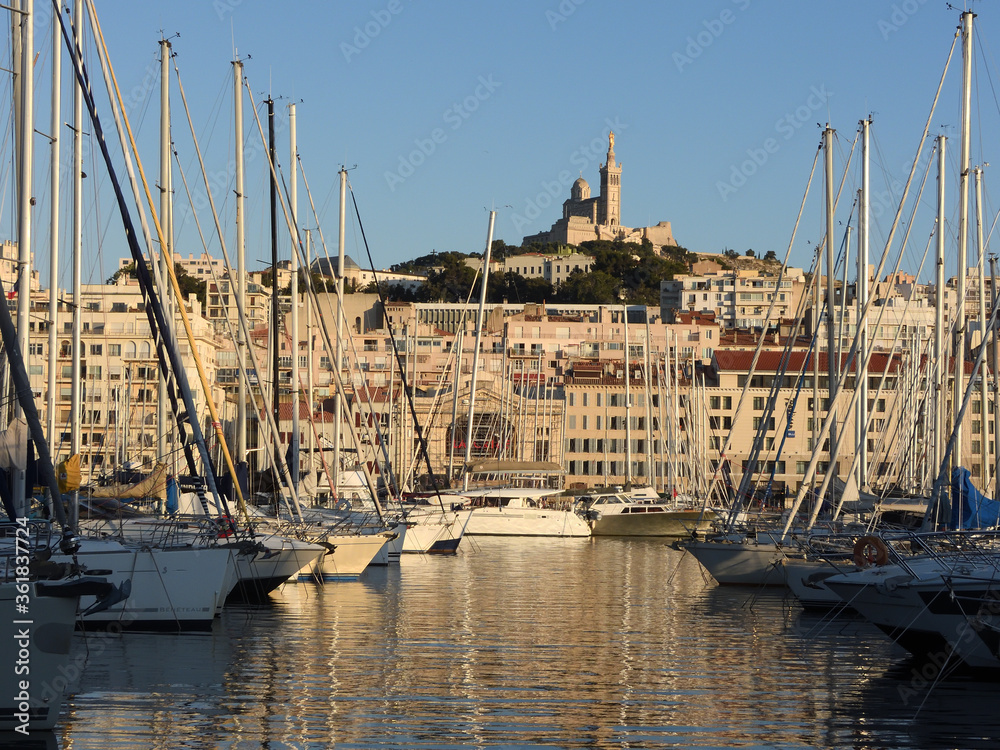 vieux port marseille