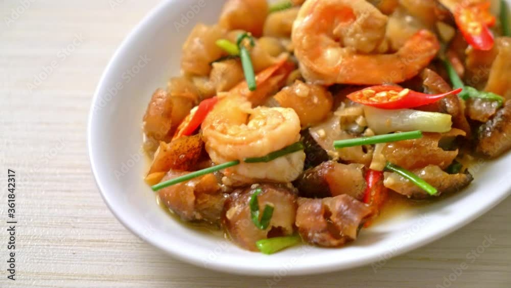 Stir-Fried Braised Sea Cucumber with Shrimps - Asian food Stir-Fried Braised Sea Cucumber with Shrimps - Asian food
