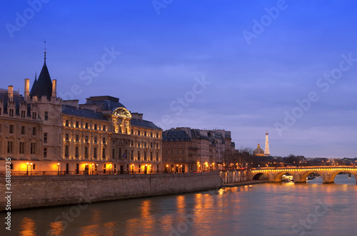 paris at night