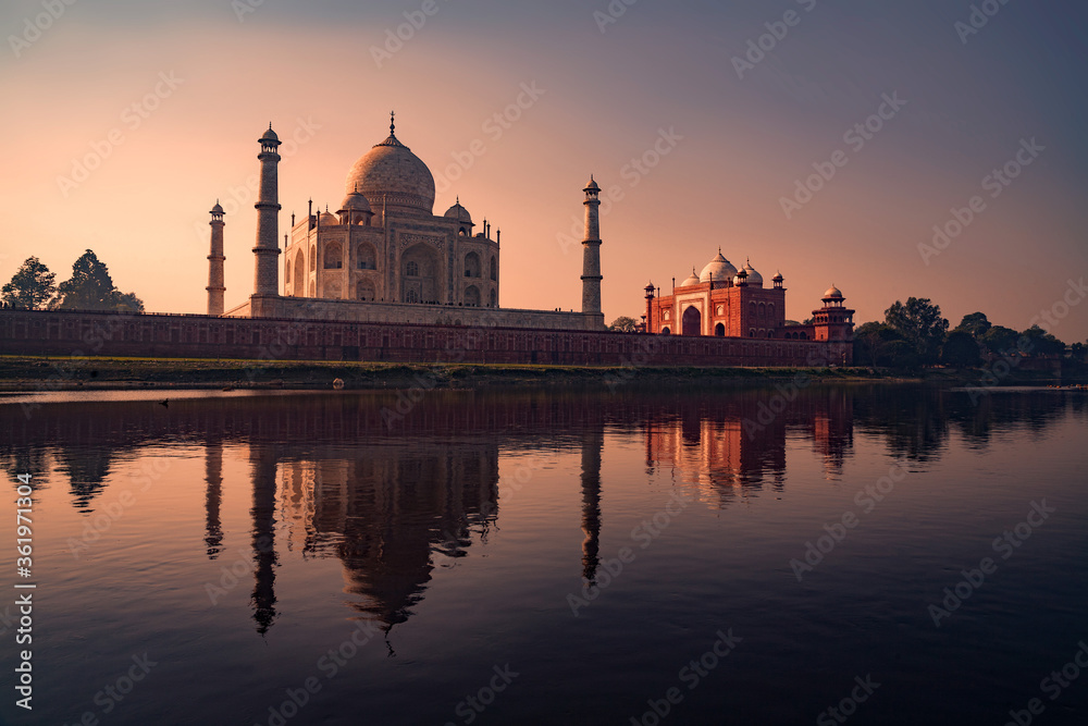 A beautiful view of the Taj Mahal in Agra