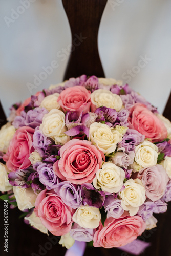the bride s bouquet  bouquet of roses  wedding day