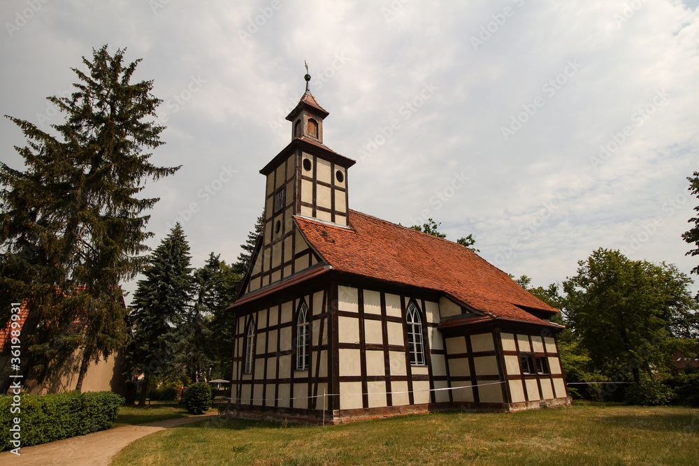 Dorfkirche im märkischen Fretzdorf