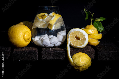 Obraz na plátně Formas de pelar limones