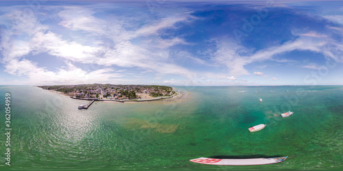 Fototapeta Naklejka Na Ścianę i Meble -  Imagem Panorâmica de 360 graus de Mar Grande, municipio de Vera Cruz, Ilha de Itaparica, Bahia