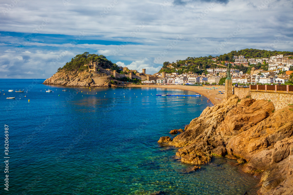 Naklejka premium tossa de mar costa brava spain and the castle in the background