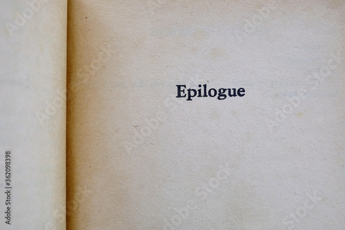 Tableau sur toile Coming to an end, the closing section of a book, the epilogue.