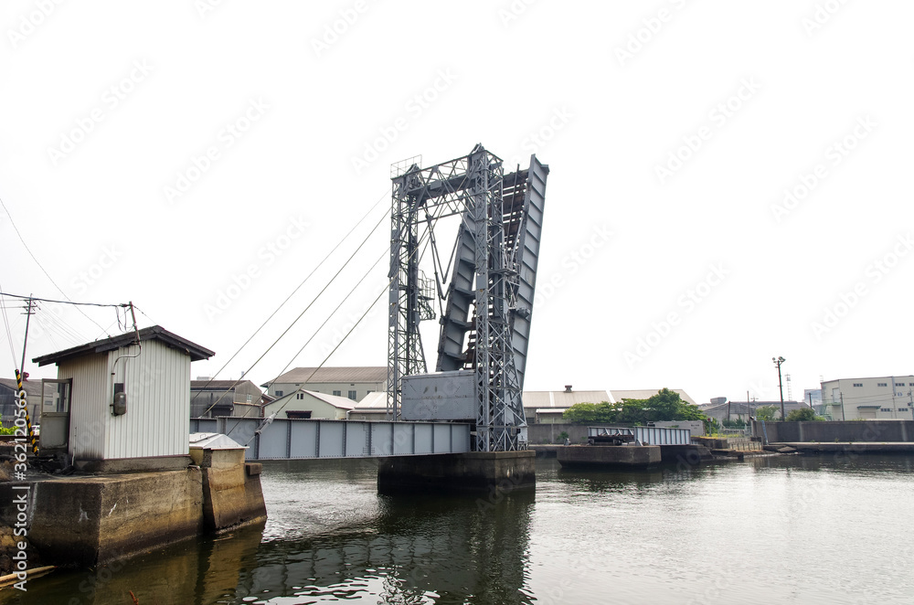 Obraz premium 日本唯一の鉄道用可動橋