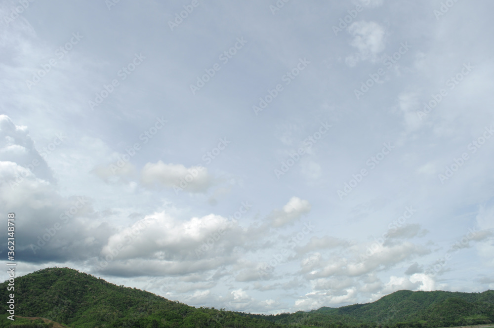 Obraz premium clouds in the mountains