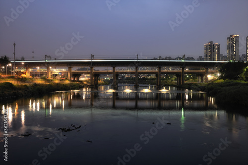 Jungnangcheon stream and subway bridge © aaron90311