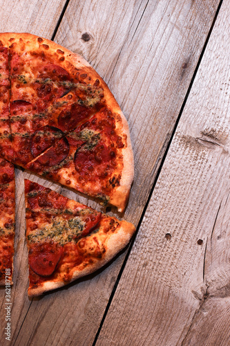 natural handmade pizza