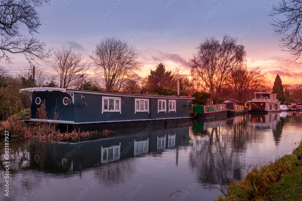Fototapeta premium At the Erewash Canal, in Trent river, Long Eaton, Nottingham, England, UK.