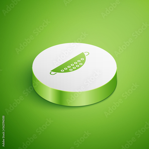 Isometric Kitchen colander icon isolated on green background. Cooking utensil. Cutlery sign. White circle button. Vector Illustration.