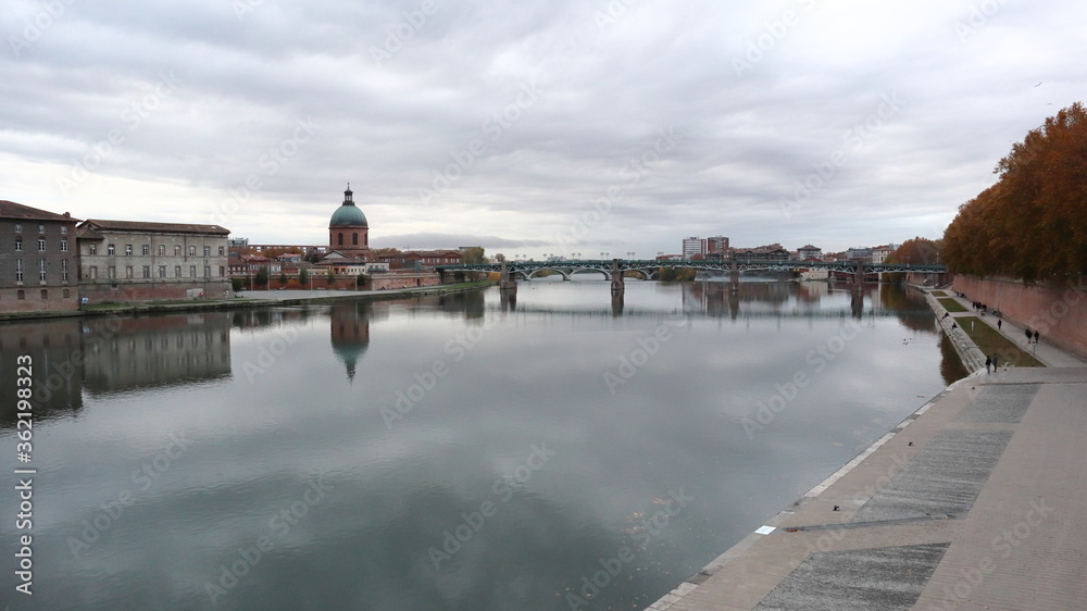 Toulouse, Haute-Garonne/ France - November 28 2019: At the river Garonne in Toulouse, france