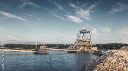 Conveyor belt of a gravel extraction installation on water
