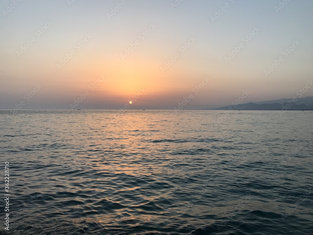 Fototapeta premium sunset in the sea