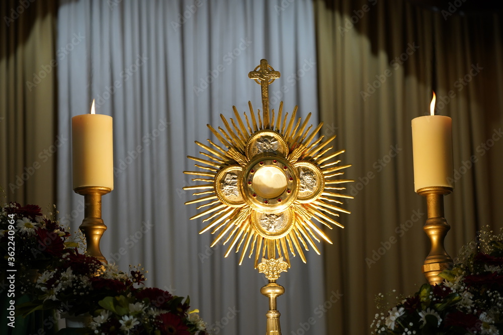 hjs, hostia, custodia, custodia dorada de sol, ángeles de plata