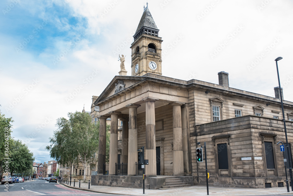 Court and town hall. Wakefield