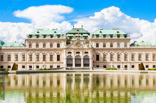 Belvedere Palace in Vienna © saiko3p