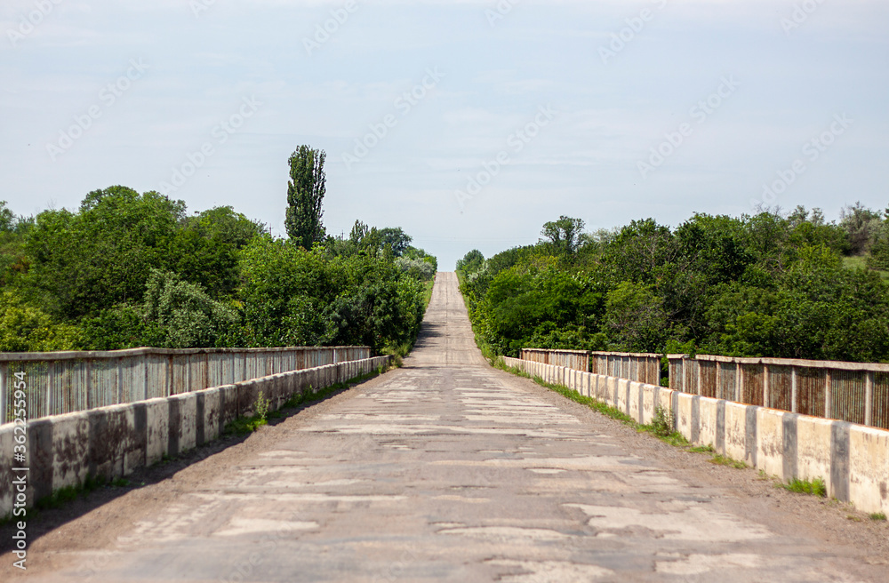 photo of the bridge   in the hot summer