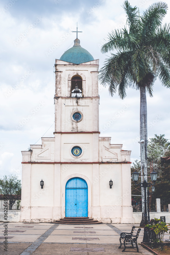 Iglesia del parque del centro de Viñales Cuba