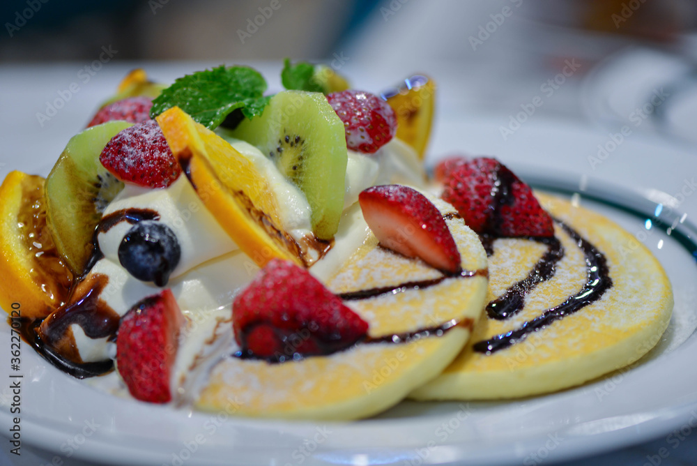 Pancake dessert that we decorate with fruit Pancake dessert that we decorate with fruit