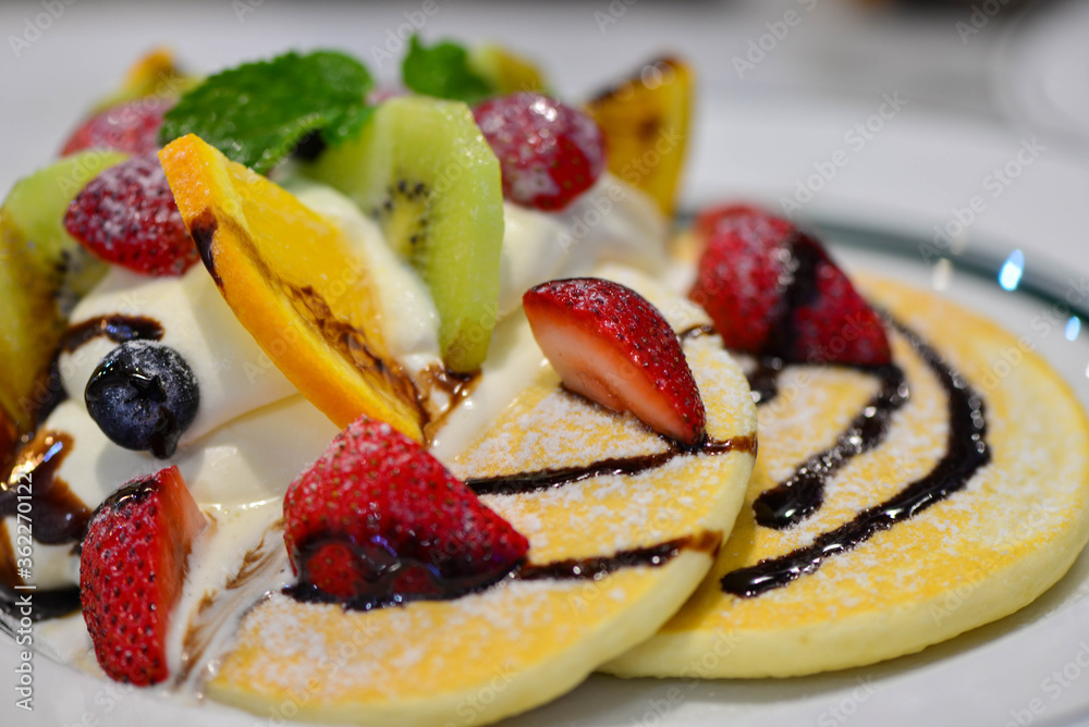 Pancake dessert that we decorate with fruit Pancake dessert that we decorate with fruit