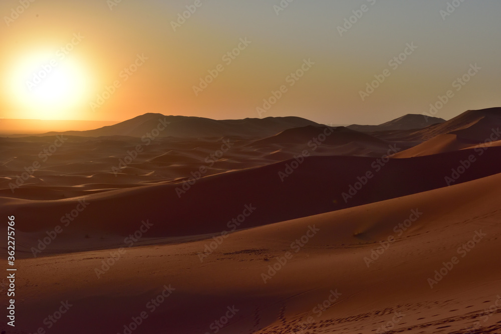 モロッコの旅・サハラ砂漠の夜明け