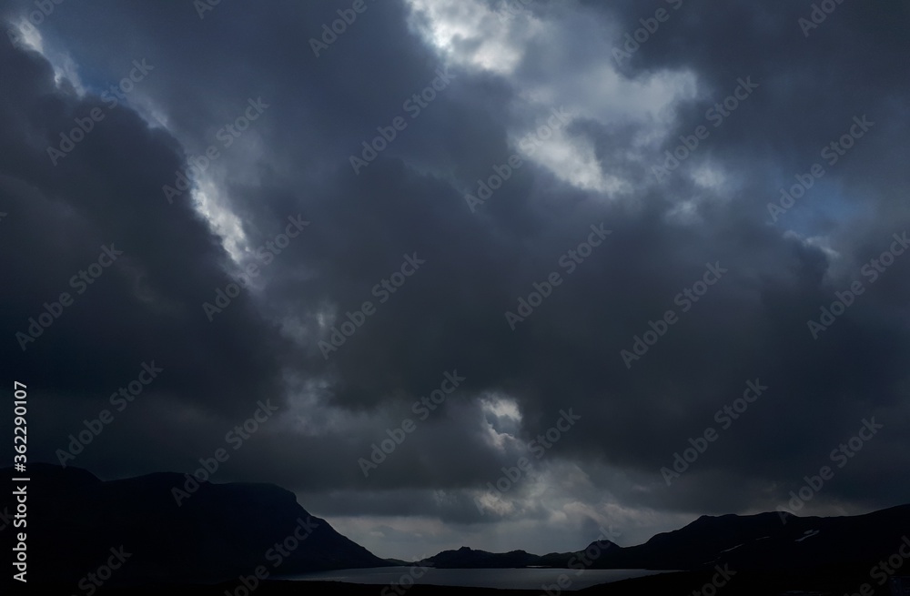 storm clouds over the mountains - Rjukan, Gaustatoppen 