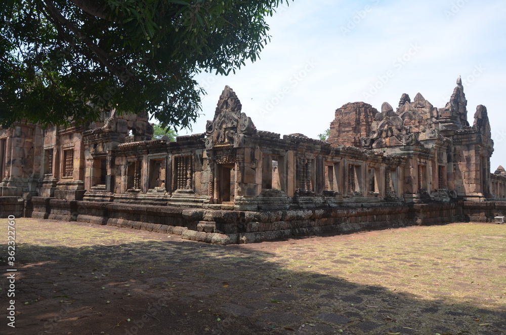 Fototapeta premium Khemer temple in Isan region, Thailand