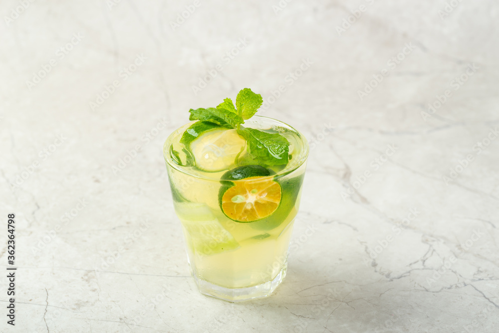 Fototapeta premium Frozen cucumber lemonade in summer