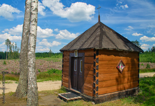 Naklejka Leśna kapliczka