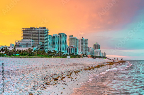 Atardecer en MiamiBeach photo