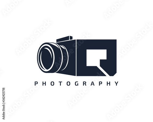 Initial Letter Q Camera photography filmmaker logo design 