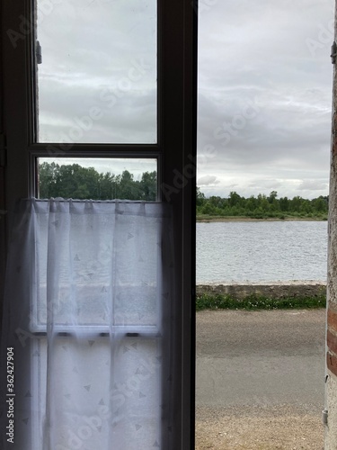 Vue sur la rivière , Pays de la Loire